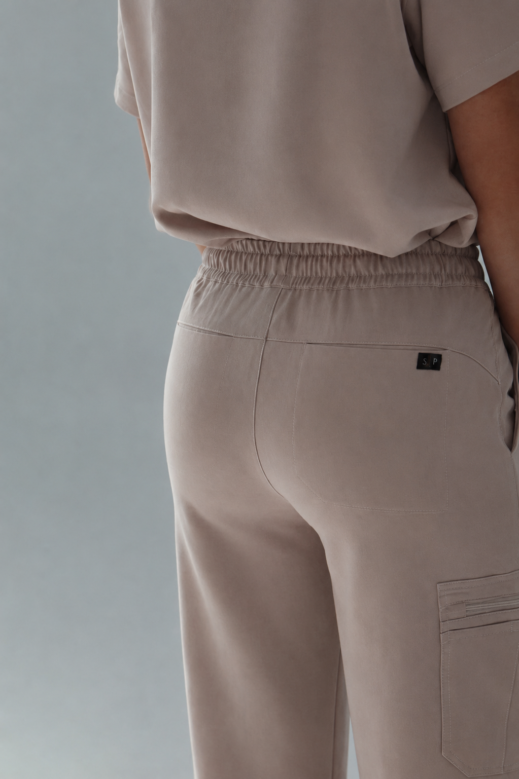 Vanta High-Rise Wide Pant